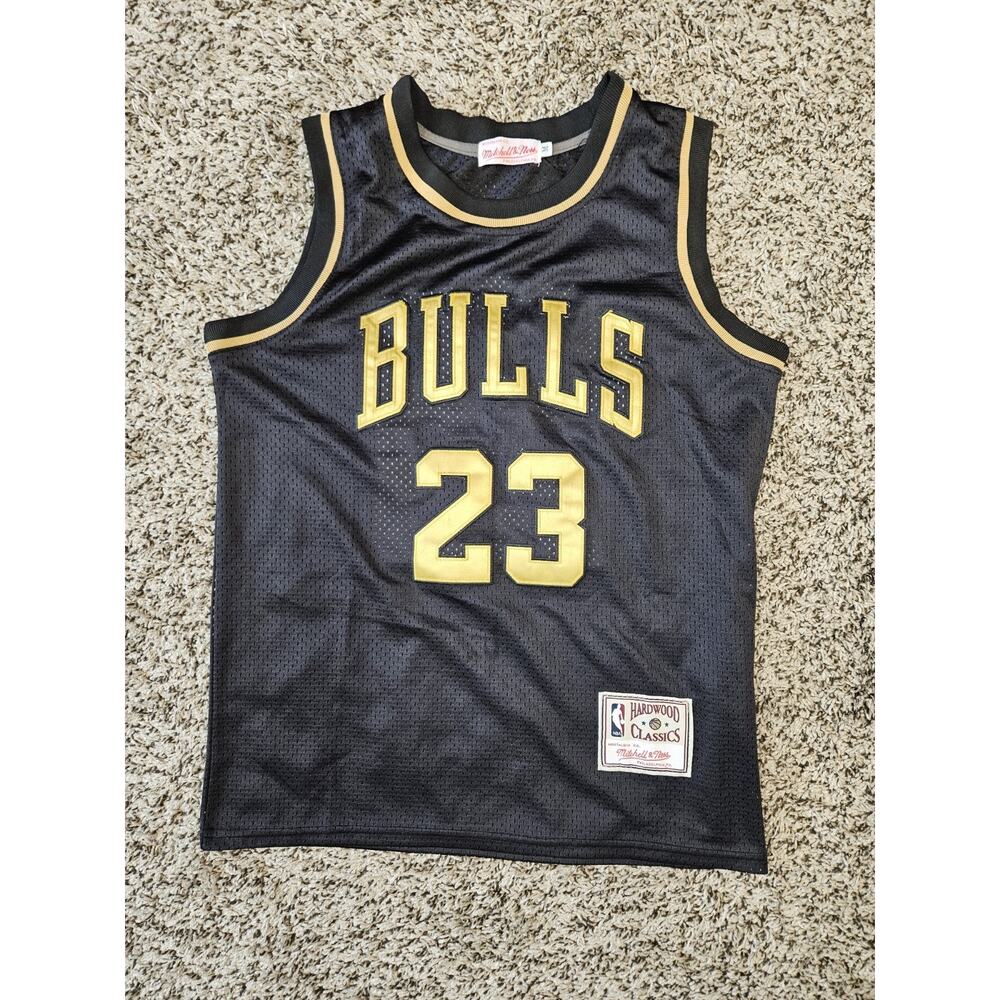Youth Medium Michael Jordan Mitchell &Ness Hardwood Classics Size Medium Black